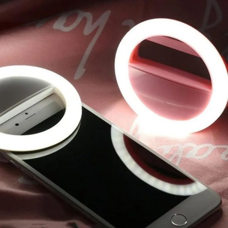 Portable Rechargeable Selfie Ring Light – LED Clip-On Ring Light for Mobiles with Flash Mode & Brightness Control